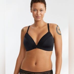 Bare Necessities The Wire-Free Front Close Bra with Lace Black